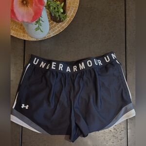 4/$35 Under Armour Women's Shorts M